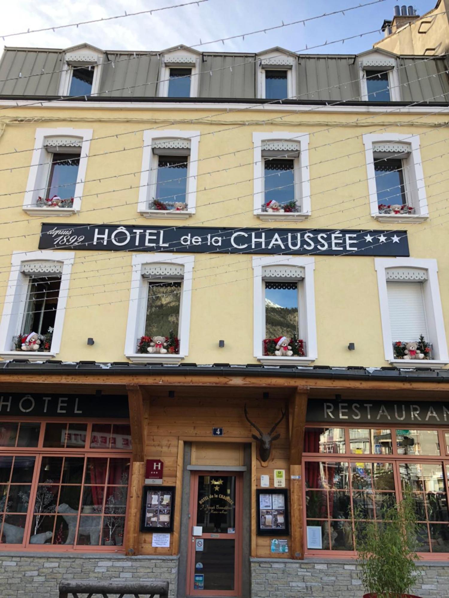Hotel Restaurant De La Chaussee Briancon  Exterior photo