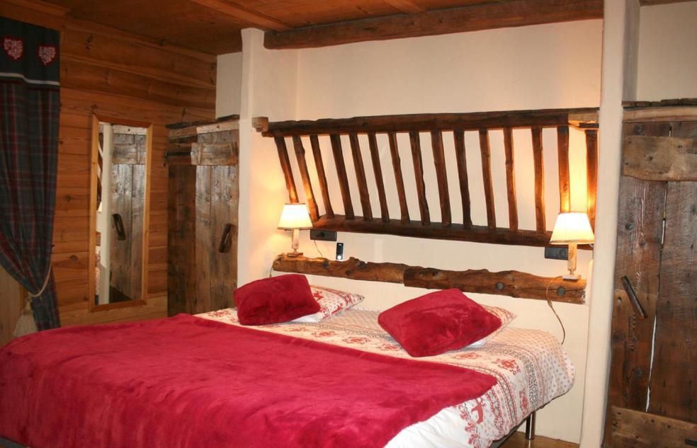 Hotel Restaurant De La Chaussee Briancon  Exterior photo