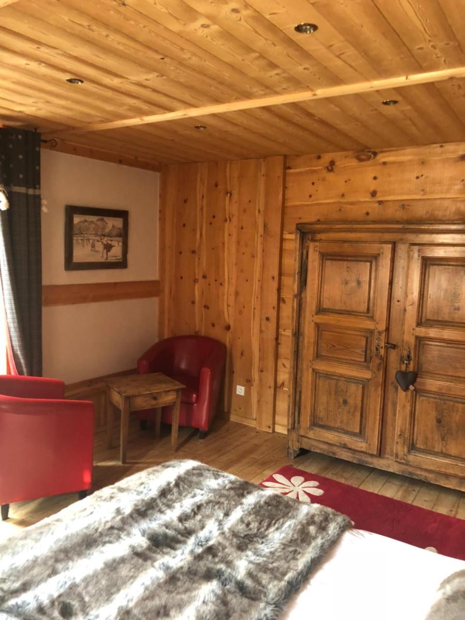 Hotel Restaurant De La Chaussee Briancon  Exterior photo